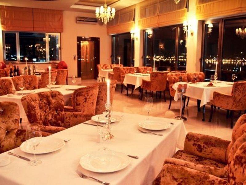 East Legend Hotel Bakoe Buitenkant foto
