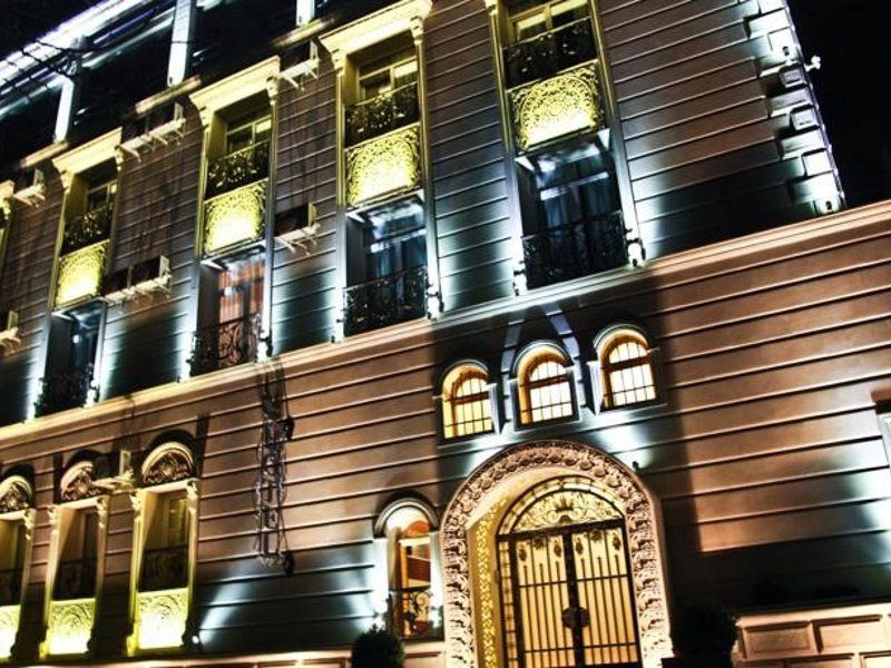 East Legend Hotel Bakoe Buitenkant foto